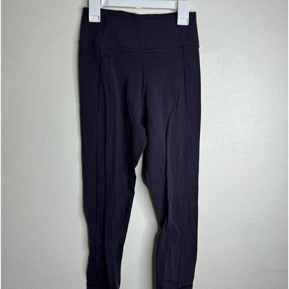 Lululemon Pushing Limits Crop in Boysenberry Size 4 - 21" Long - Picture 2 of 12